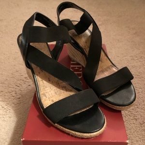 Black strap sandal wedges